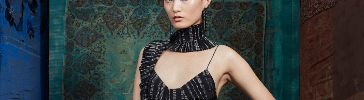 12 vivid look ideas for a New Year party
