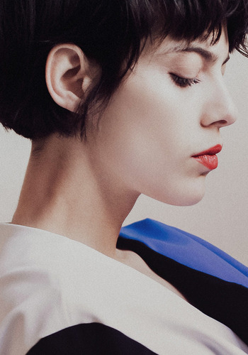 French trend: natural under-eye circles
